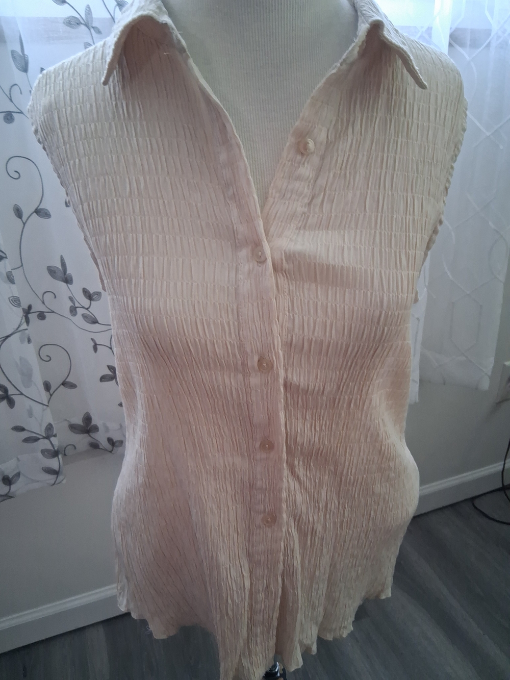 croft & barrow Sleeveless Crinkled Button-Up Top in Light Cream